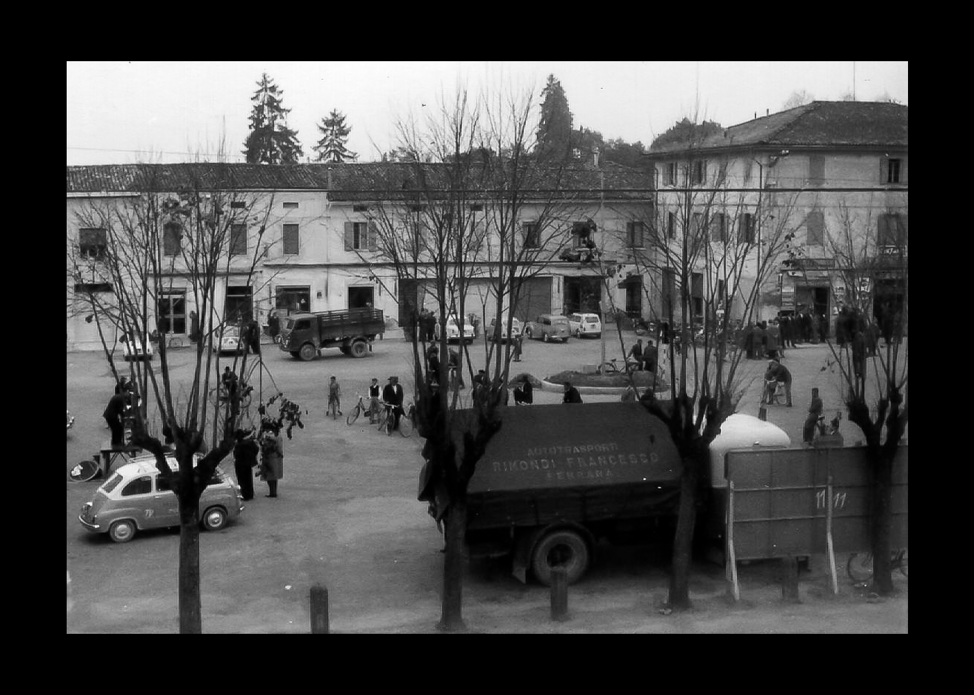 Comizio in Piazza Marconi anni '50