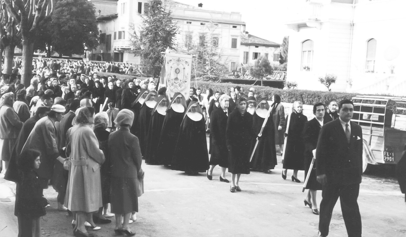 Processione del 17° centenario della nascita di S.Agostino