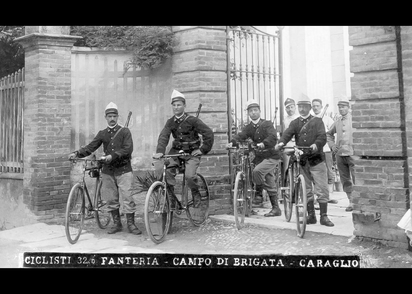 Ciclisti militari di leva