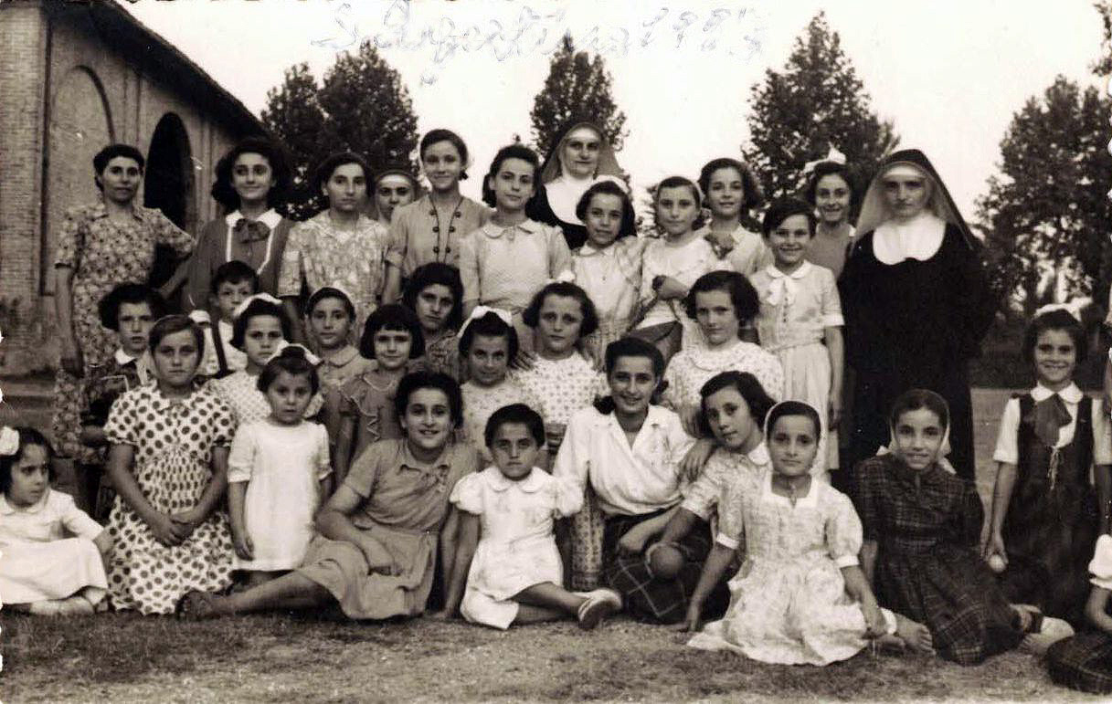 1953 Bambine con suore di Galeazza